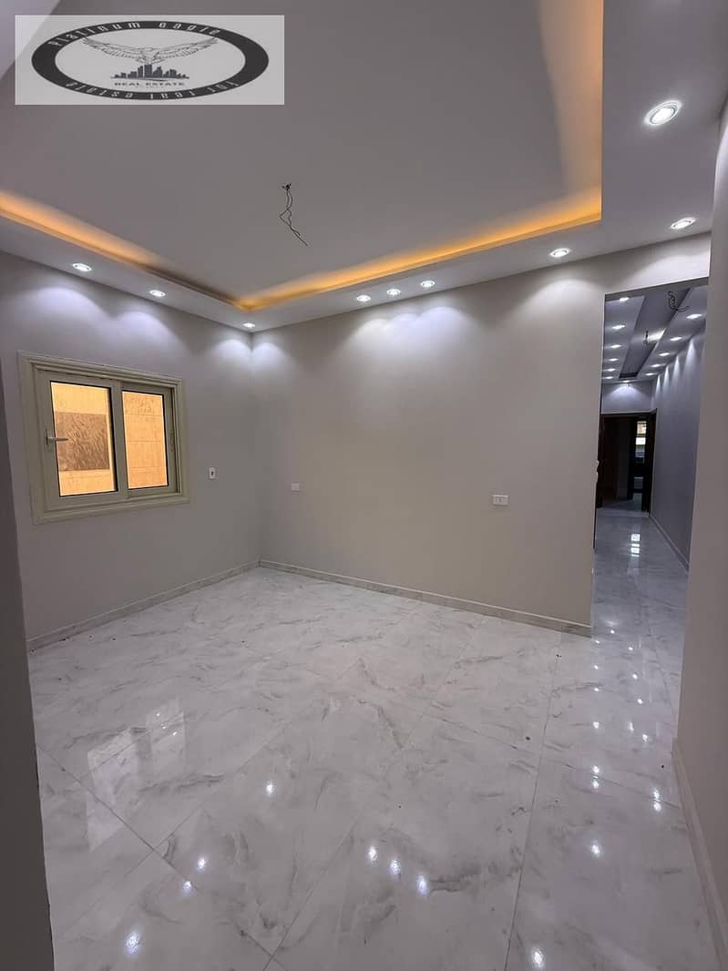 2 f92c0820-2d31-4401-bcfa-c3585fb9f8a8. jpg