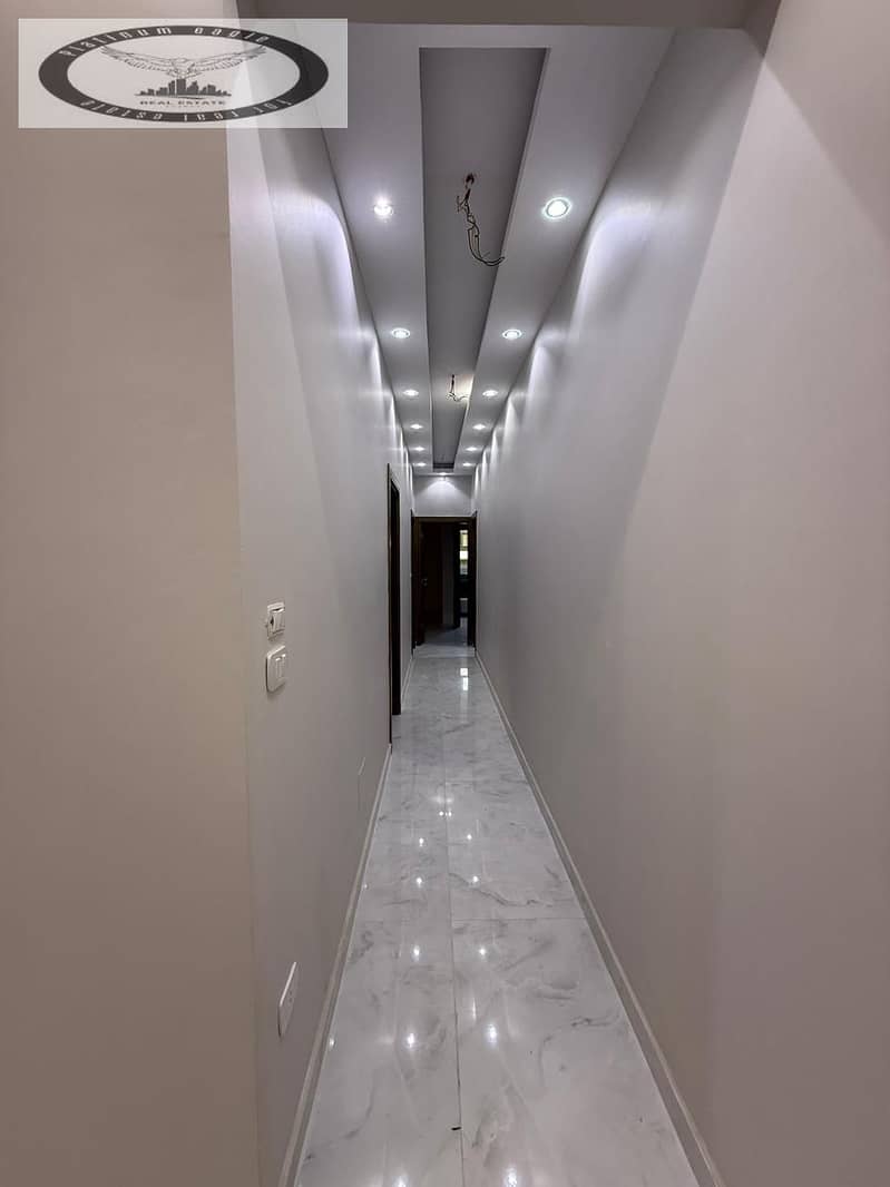 5 0a44682b-a0f8-40c3-b9d6-82b427b20bd1. jpg