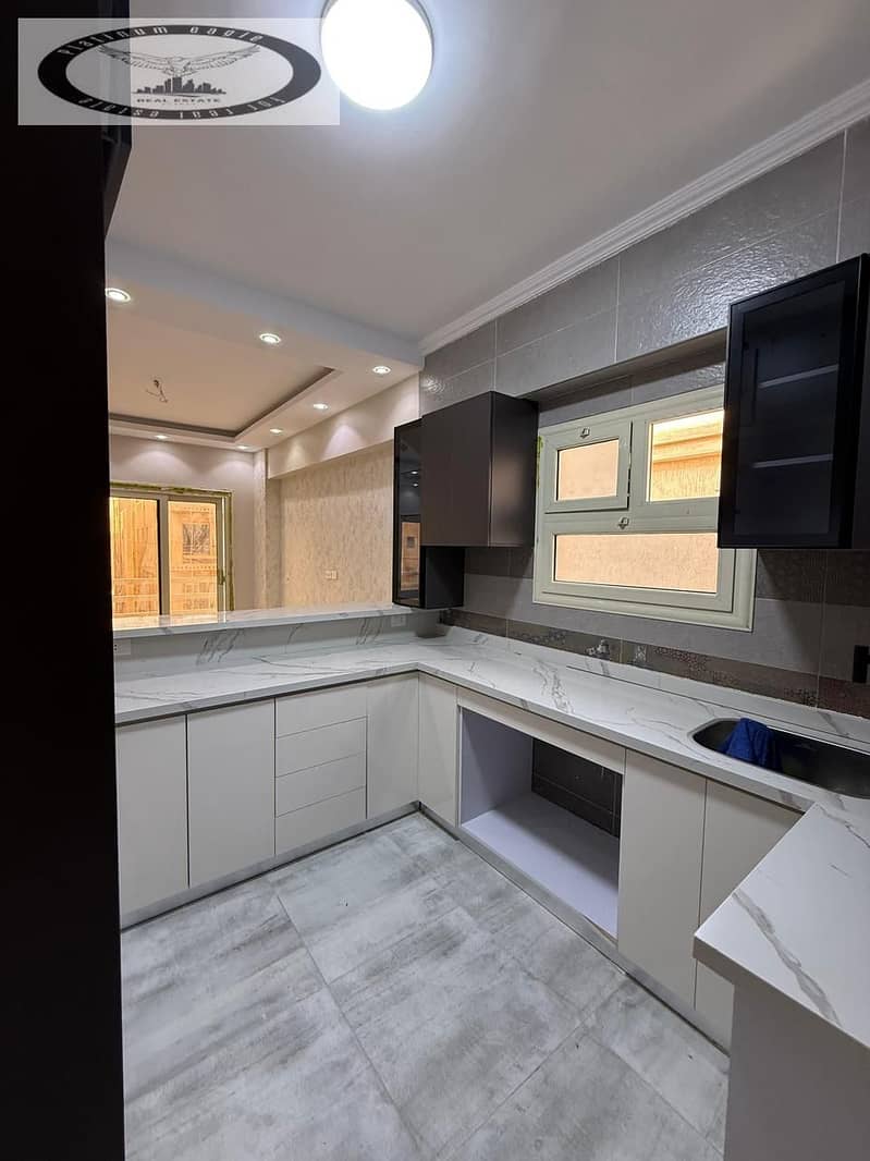 8 eca401a2-e140-4f10-86ea-52501d5e8083. jpg