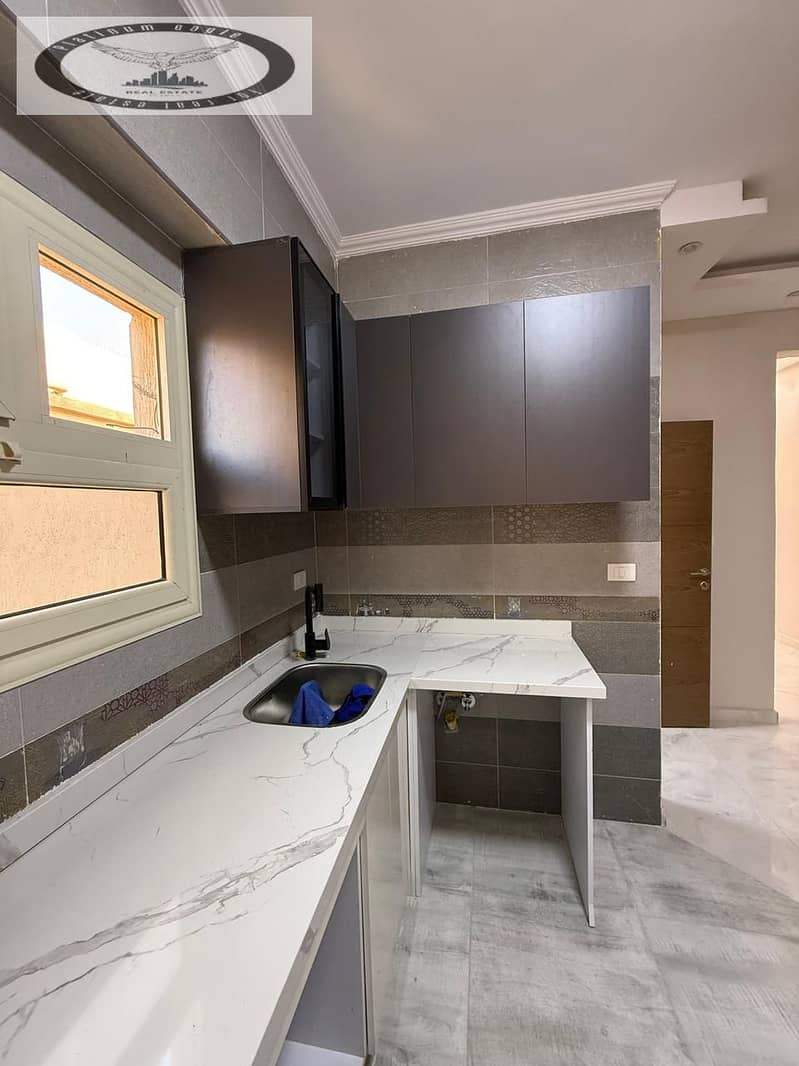 9 659a917d-c8db-4bb7-ac6f-292e7b8f0918. jpg