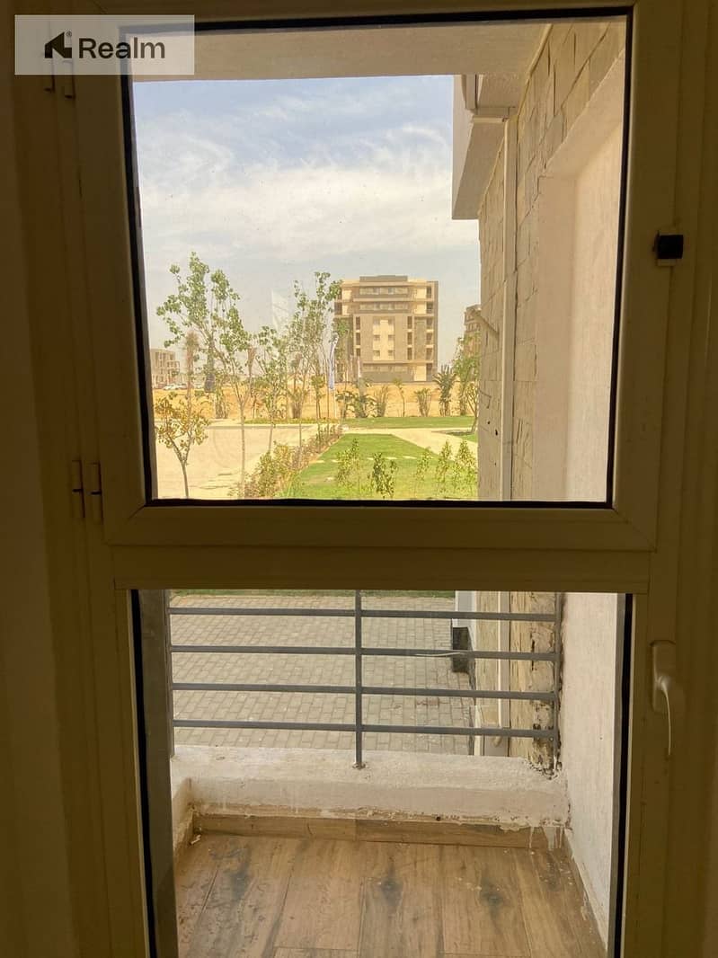 7 WhatsApp Image 2025-12-11 at 13.55. 26 (3). jpeg