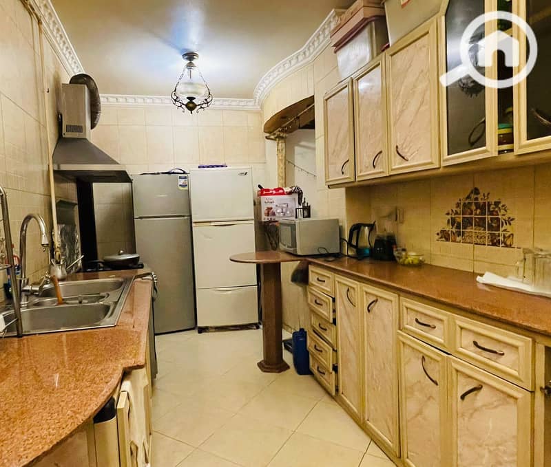 6 39e9f0bd-7d93-4554-8019-92eebfa3bffd. jpeg