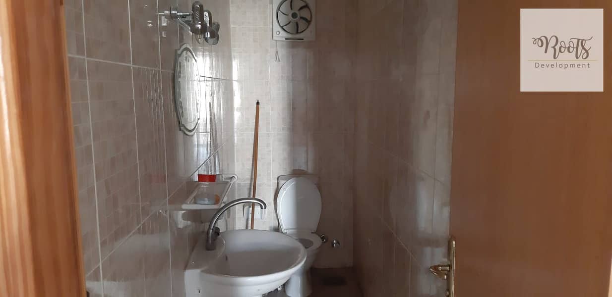 23 WhatsApp Image 2025-12-06 at 19.27. 48 (1). jpeg