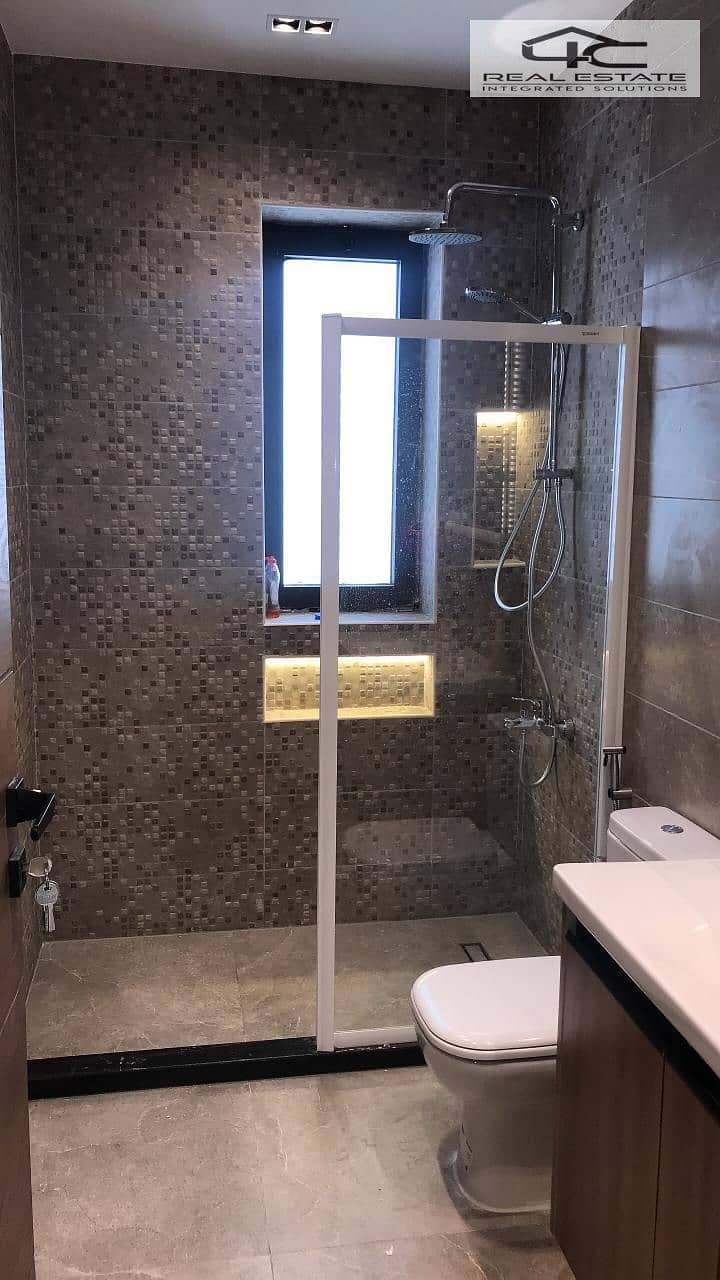 10 WhatsApp Image 2025-12-11 at 16.29. 05. jpeg