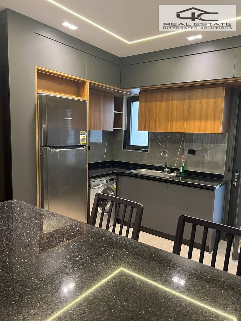 12 WhatsApp Image 2025-12-11 at 16.29. 06 (2). jpeg