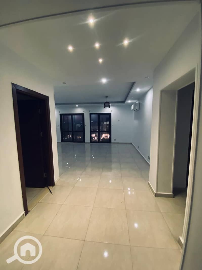 2 490d1e1c-6845-4853-921e-702ecfd4ad61. jpeg