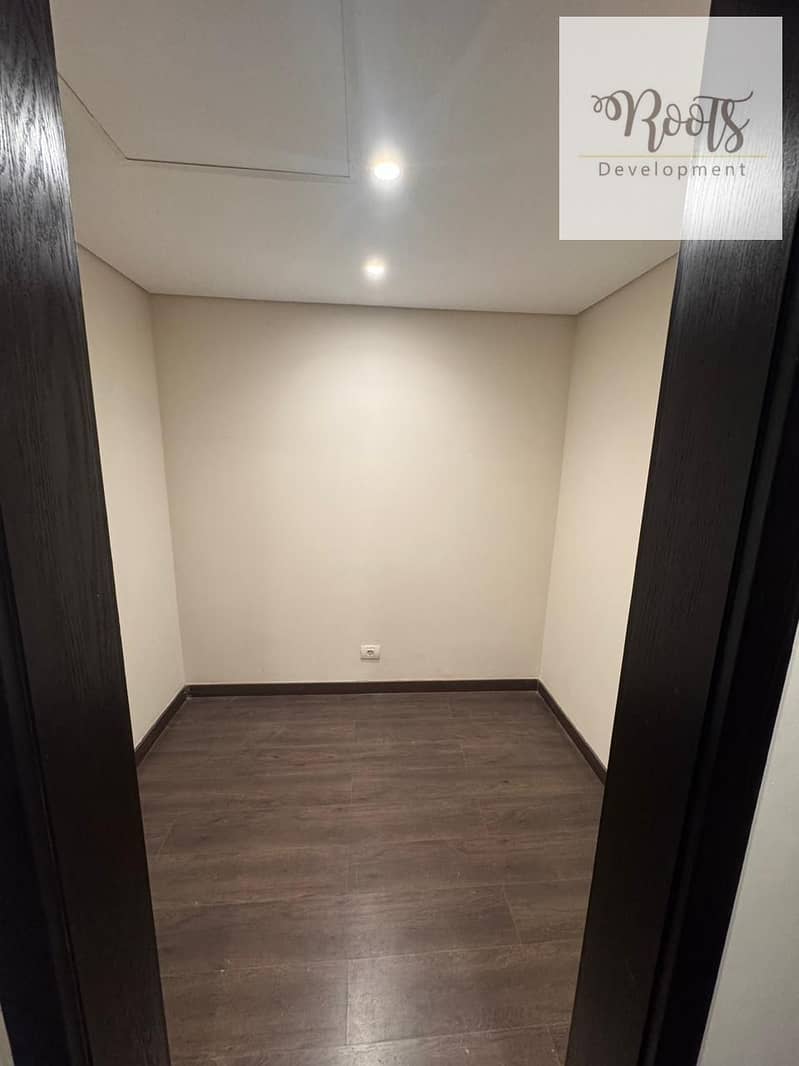 8 WhatsApp Image 2025-12-07 at 18.31. 53. jpeg