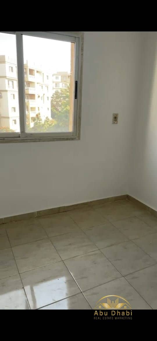 4 c9b64fff-81f0-4eee-b7cd-5acd8f602cf6. jpg