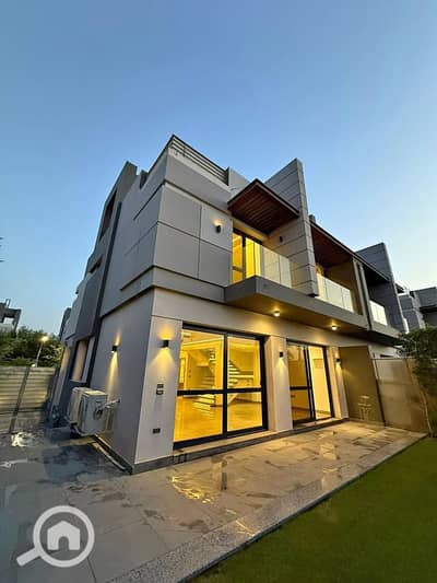 توين هاوس 4 غرف نوم للبيع في الشيخ زايد، الجيزة - 565231710_787779074135985_6840546552554174910_n. jpg