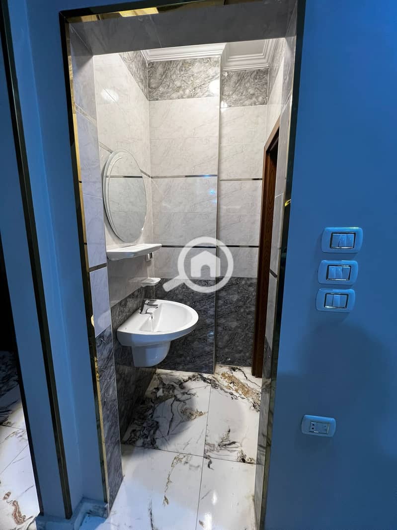 11 WhatsApp Image 2025-12-11 at 16.14. 42. jpeg