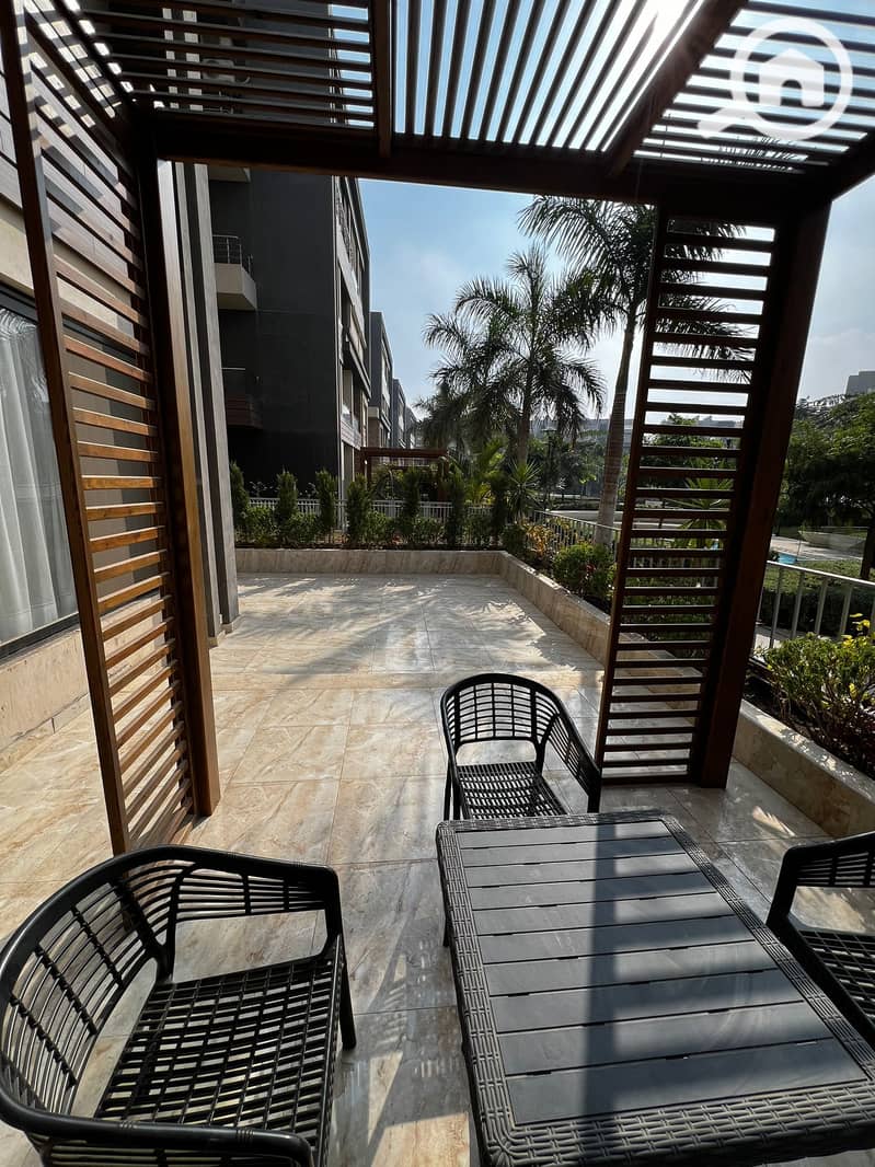 22 WhatsApp Image 2025-12-11 at 16.14. 37 (1). jpeg