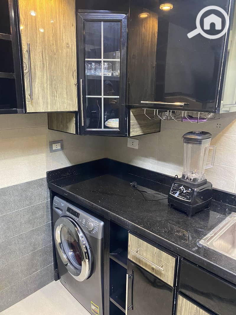 11 7adb1172-275a-476c-a489-9c052e0fb853. jpeg