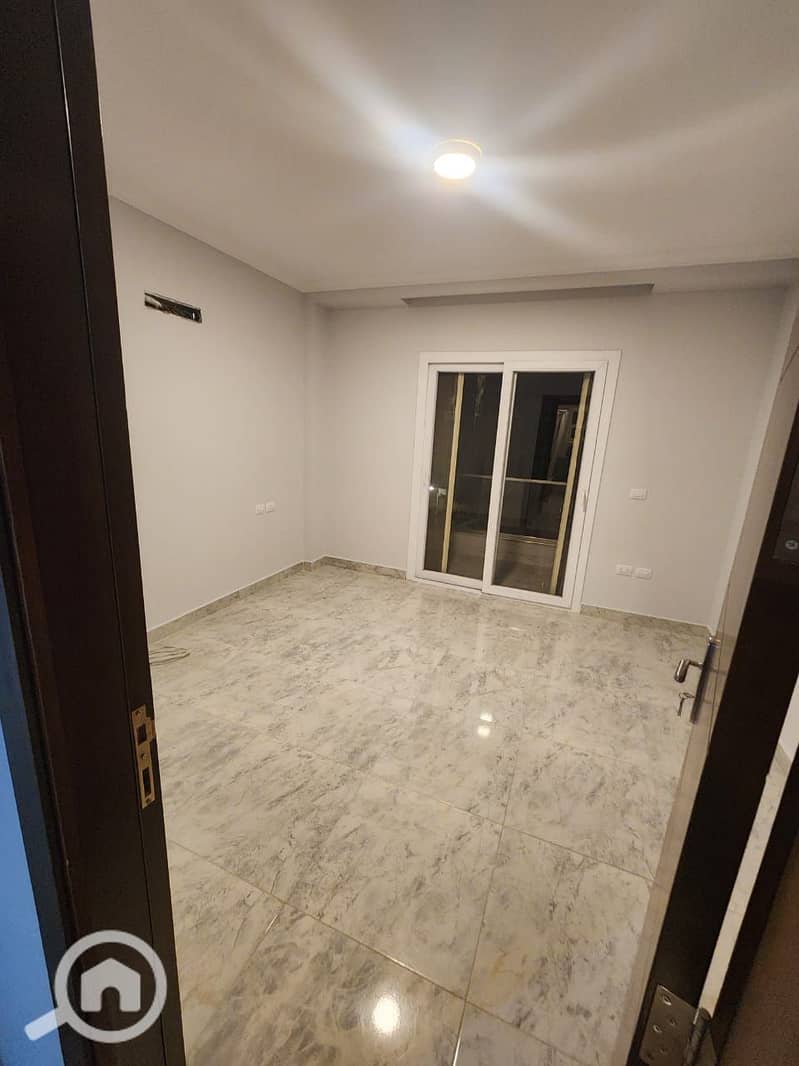 10 bb3d940b-2693-40c3-8028-cad32dca43ac. jpeg