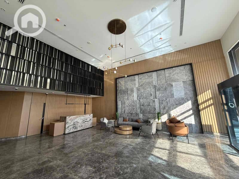 4 2d428cd3-3843-477d-adc6-7b4daf691104. jpg