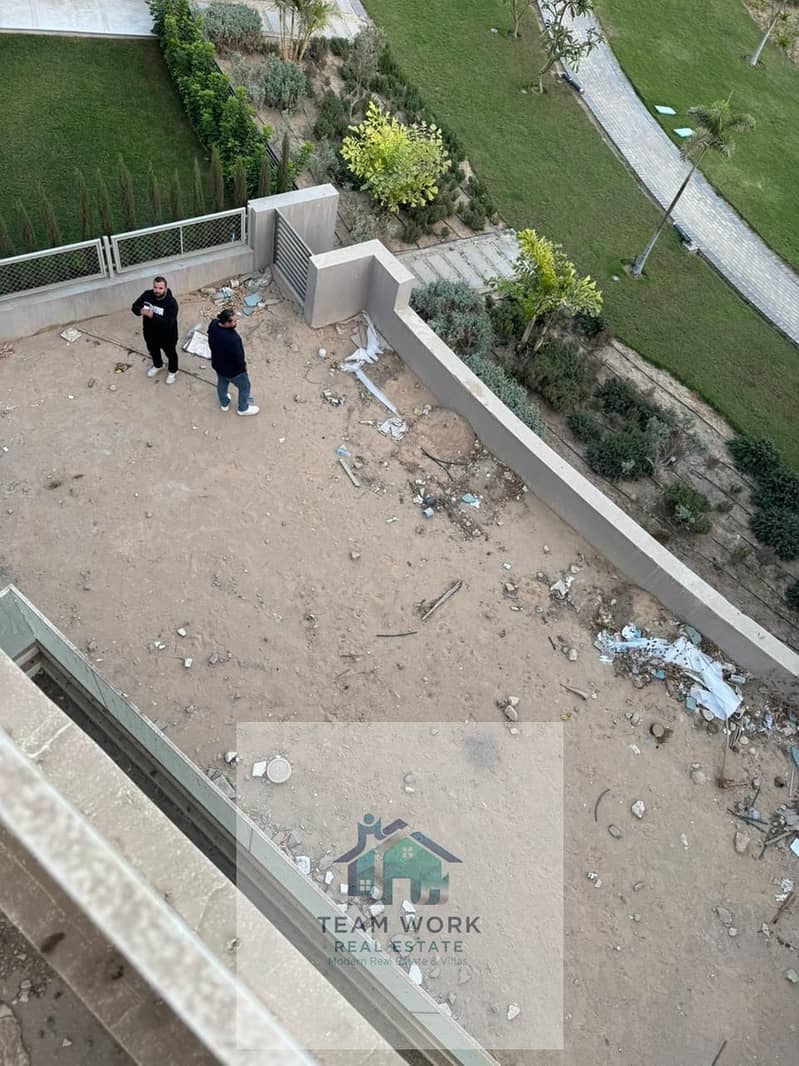 6 7a3520ab-3431-4772-a204-de30070f6321. jpg