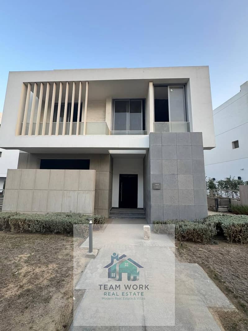 2 47e72ab7-779d-4690-bd22-e39e13070b1e. jpg