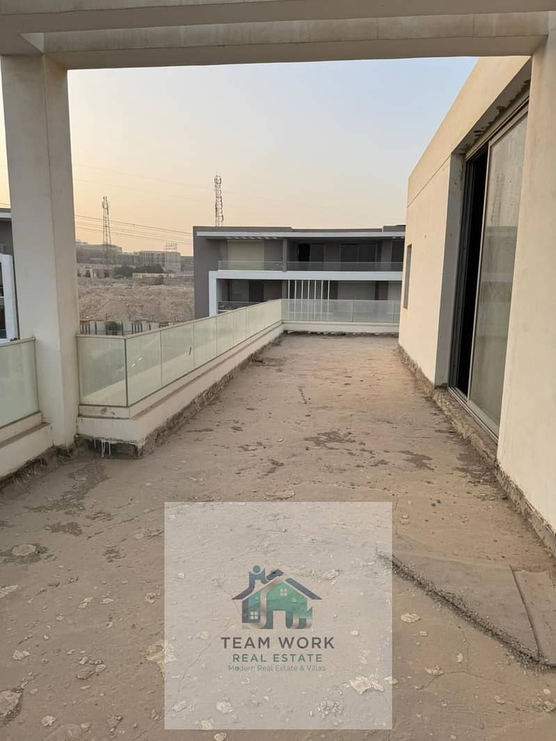 9 9001fbbf-3b55-412a-8ca2-0e7da199692f. jpg