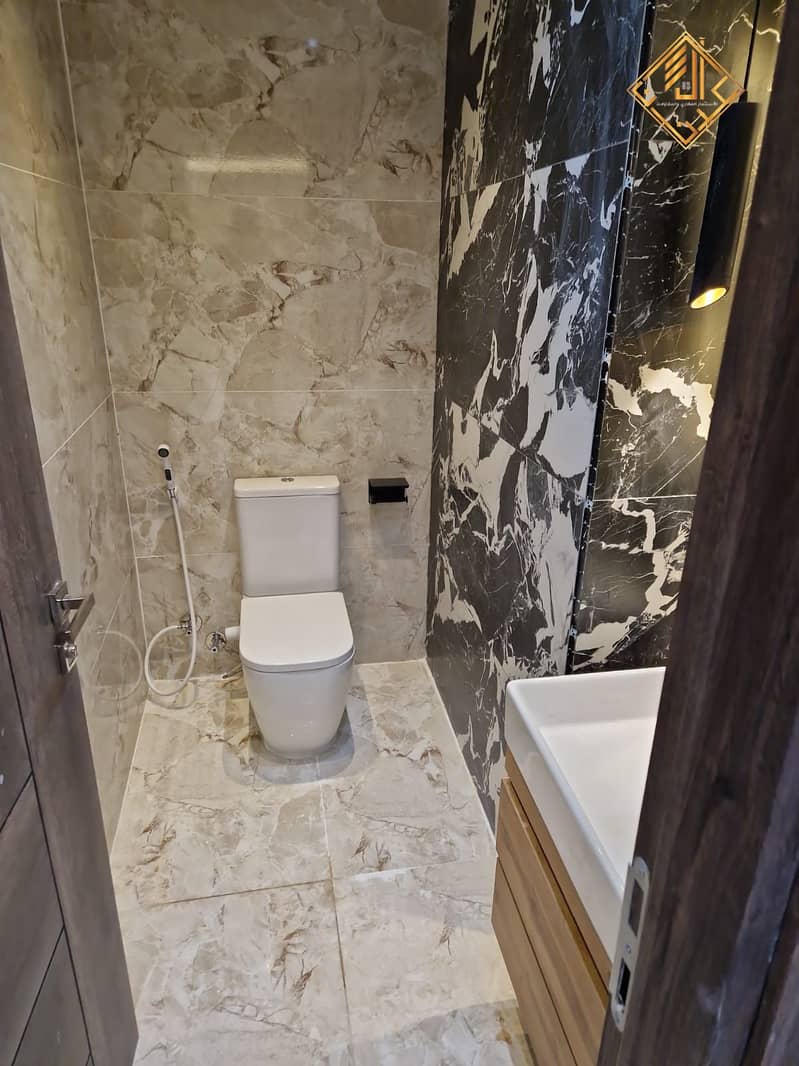 5 WhatsApp Image 2025-12-11 at 13.08. 21 (1). jpeg