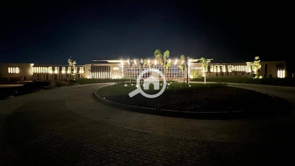 3 4a19b47f-5b6e-4239-8af9-d30db365b786. jpg