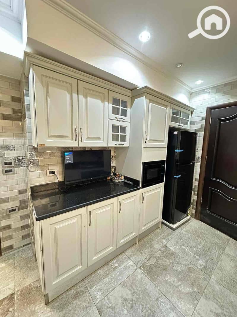 12 cdf0662e-9049-4593-9a58-912a9064f978. jpg