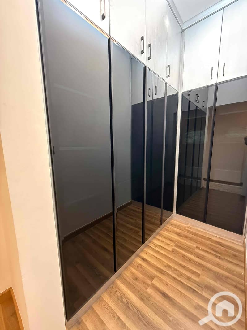 16 53903047-c841-403d-a93a-95a44951da08. jpg