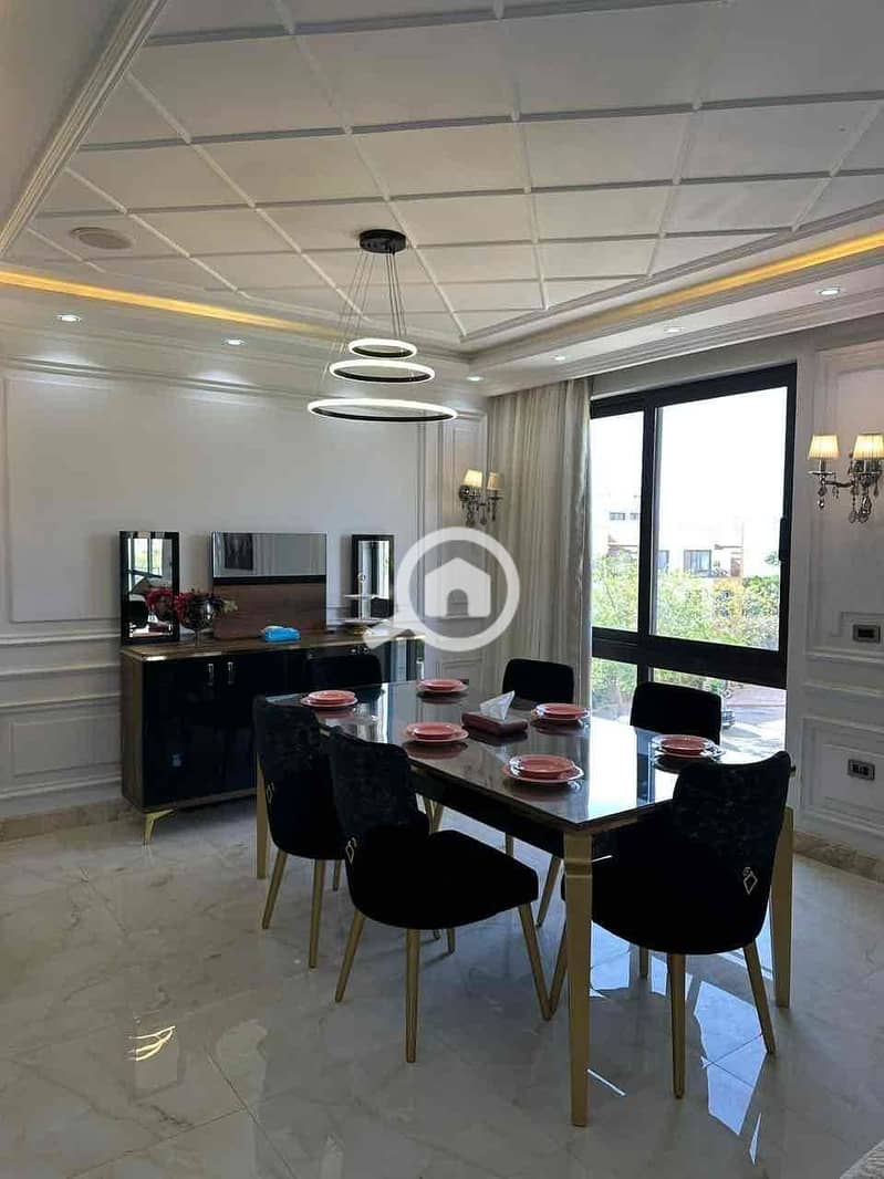 24 6332b6a4-d838-4ece-bc71-d1be28b41036. jpg