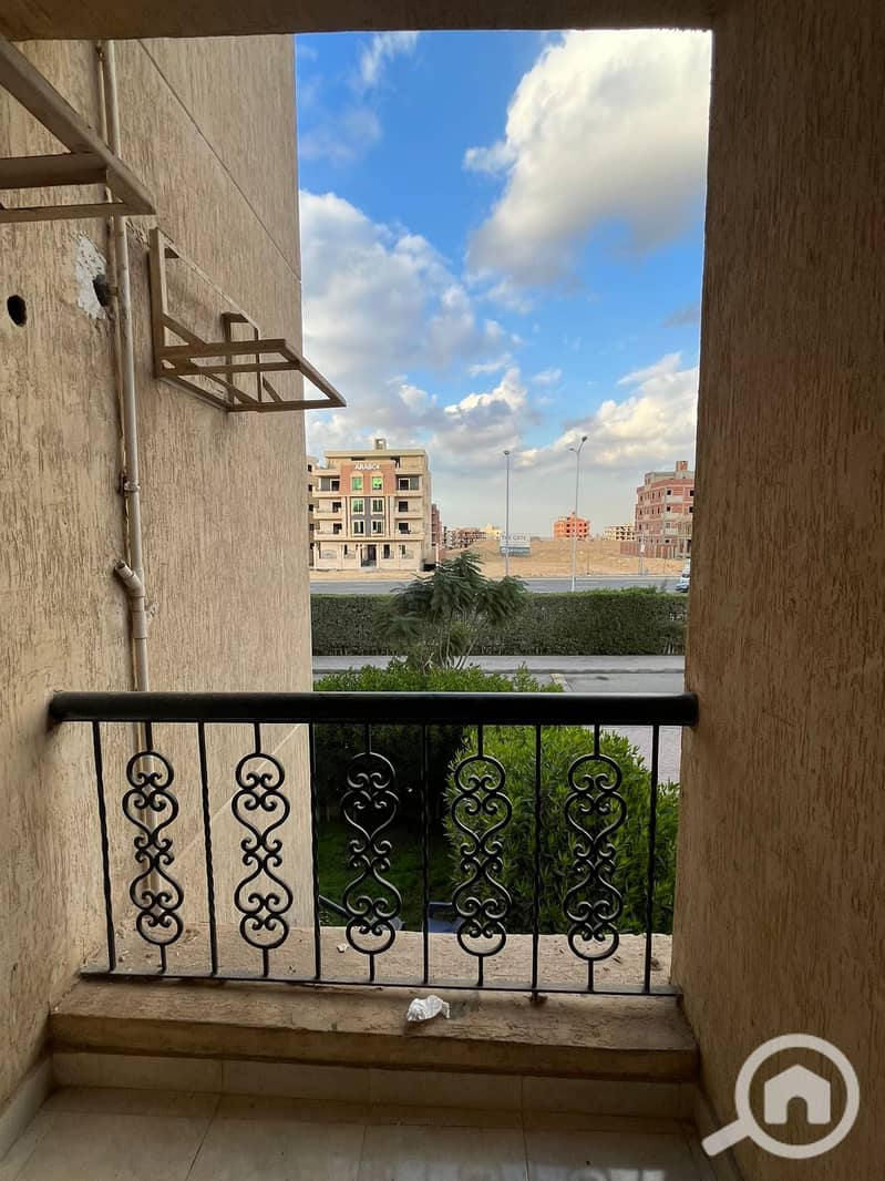 3 81ee8869-76f8-40bd-bf71-bfc4d3d1cb69. jpeg