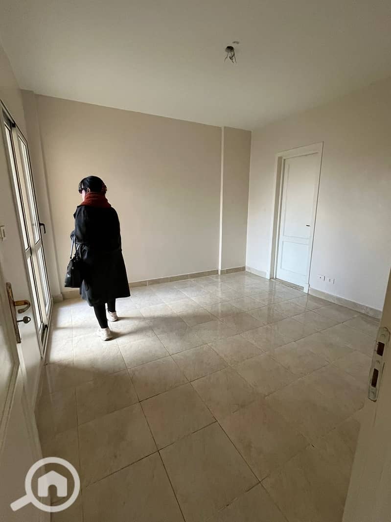 6 c7f4754d-6bad-49c1-9dde-8843da131ad5. jpeg