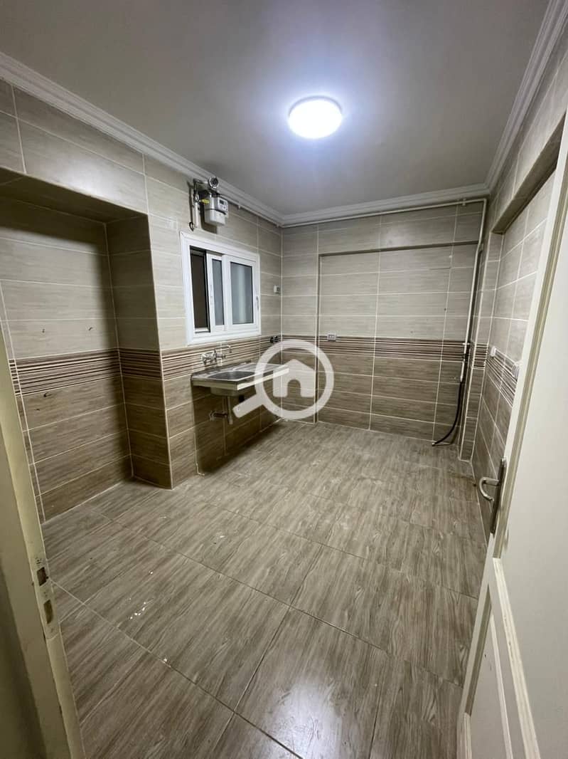 8 238ce153-3c04-4971-bd80-57bcbe58d20c. jpeg