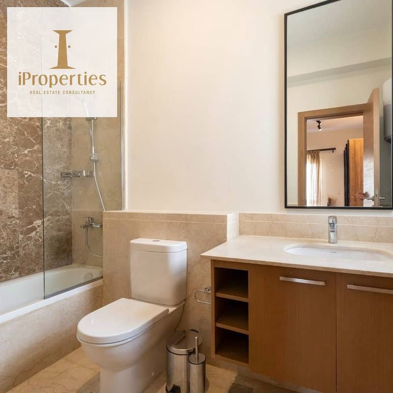 7 f593ba13-fb24-4186-bc53-afec52e86d21. jpeg