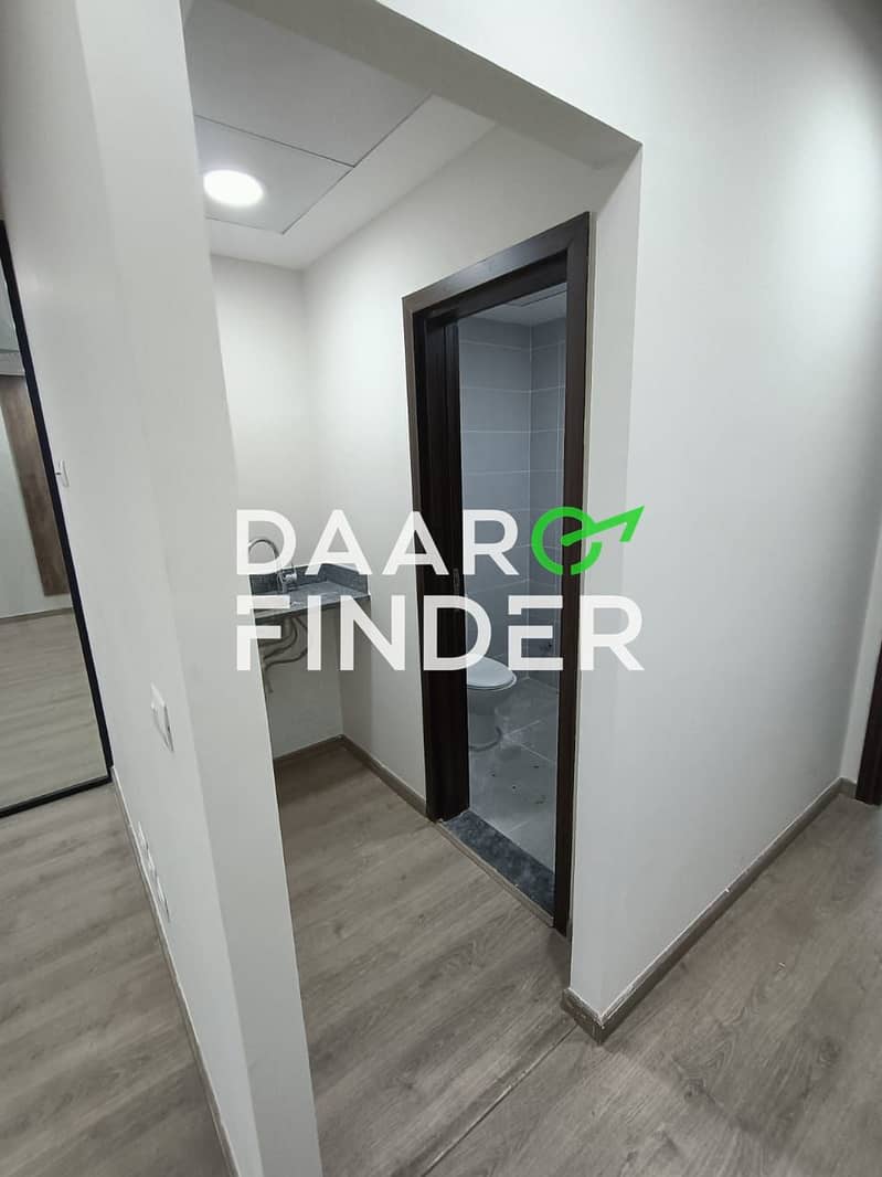 8 5680843b-bc06-4d84-ac29-162af4a9dcf1. jpg