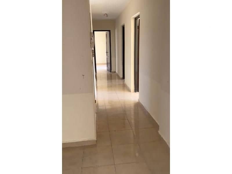 4 صورة واتساب بتاريخ 2025-12-11 في 17.32. 31_066bc984. jpg