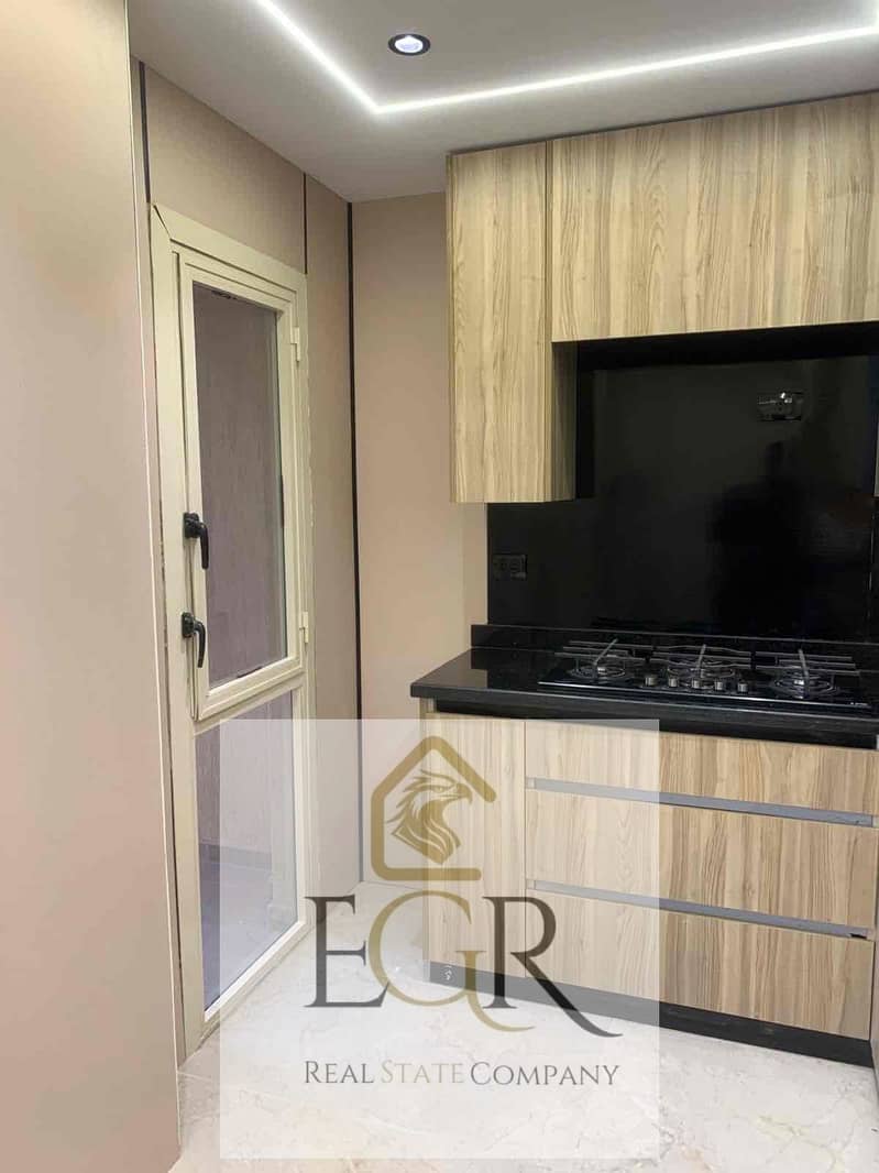 2 296b34b9-3cc7-4a56-b92c-ae434e7dcd90. jpg