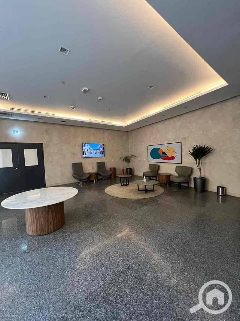 2 a58e1ee1-5eae-4da2-bbf6-95d66f7528fd. jpg