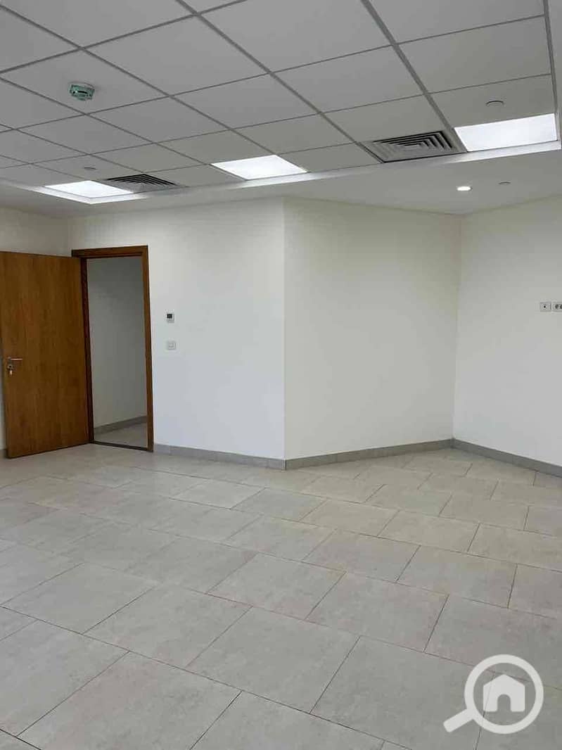 8 0e99261b-cee6-47b7-9c77-732ac20f141b. jpg