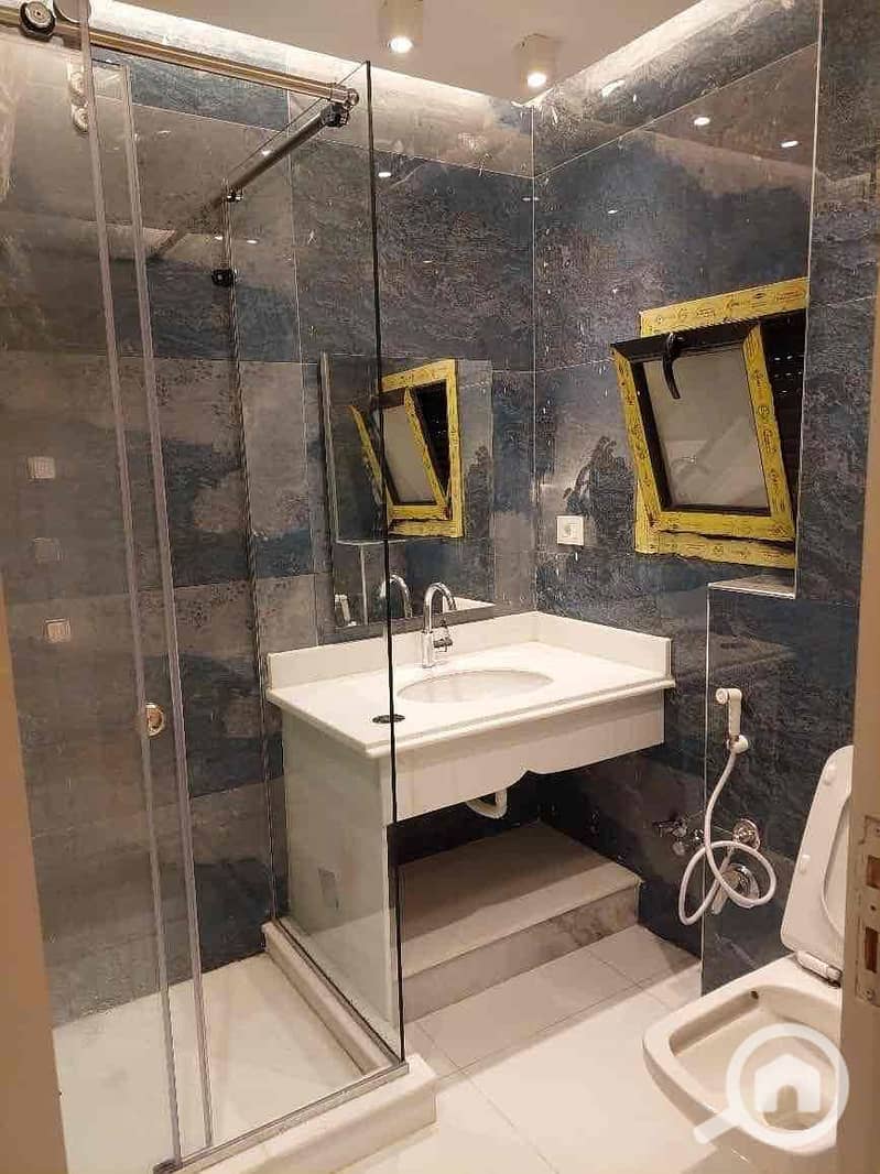 11 8c050448-abd2-4220-99c9-608e5c9ea390. jpg