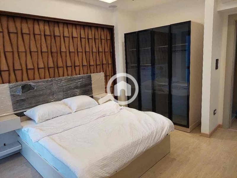 12 91f5a6f6-29c0-4e9f-88c6-41a27a7a9fd1. jpg