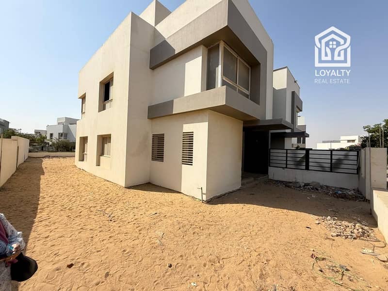 4 WhatsApp Image 2025-12-09 at 14.00. 41. jpeg