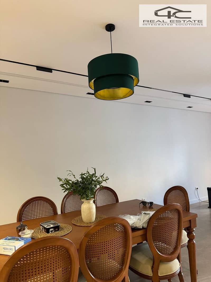 2 WhatsApp Image 2025-12-11 at 14.34. 57 (2). jpeg