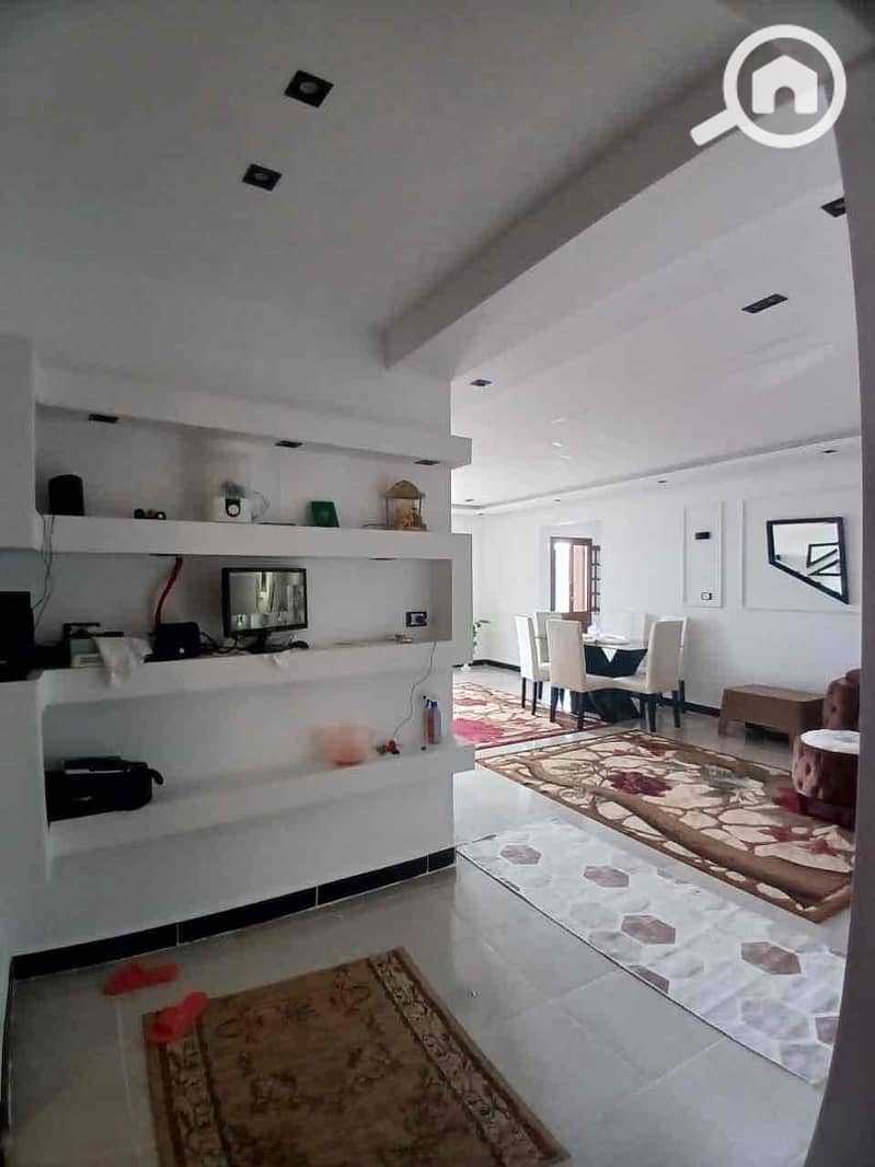 3 7a1d7cfc-94cb-40c3-bc5e-f8cf7b7960c2. jpg