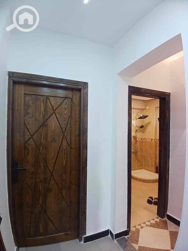 4 efc06d0c-119d-4a27-8786-e21885cb68dc. jpg