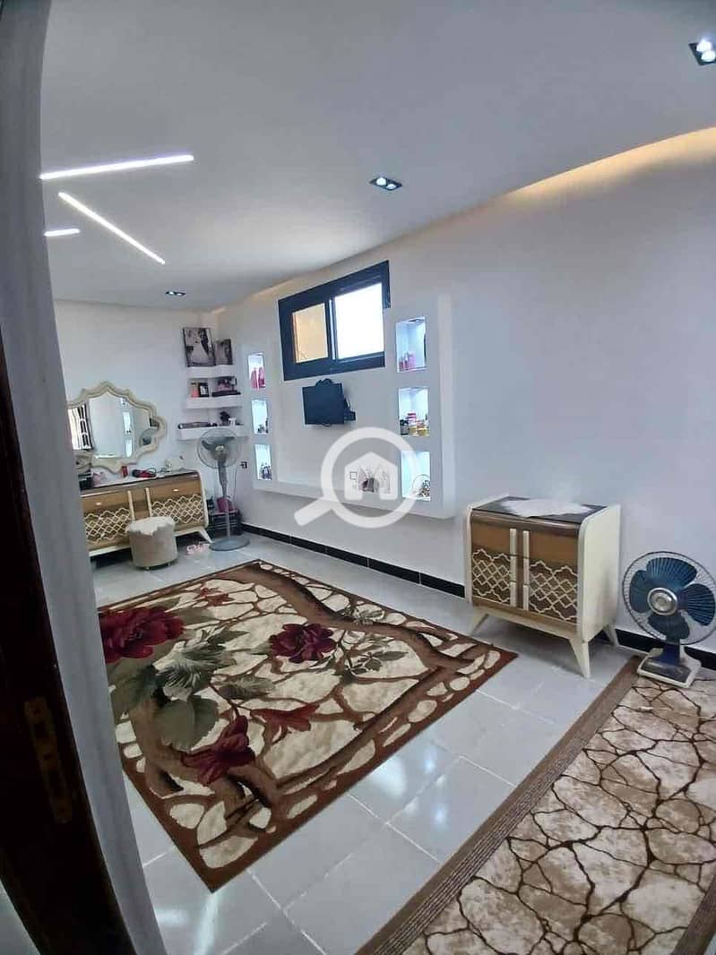 7 2e4f014a-b540-4a7e-aa88-156c85aa49a2. jpg