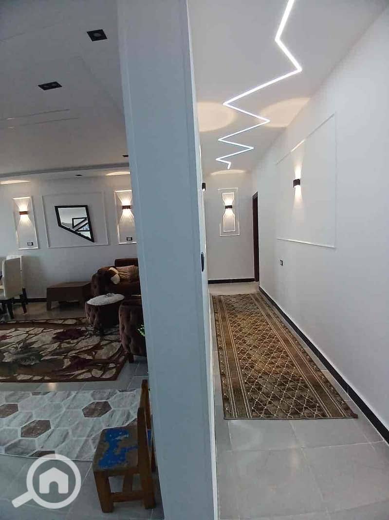 15 84f68aef-2738-4f46-947c-190b1e809a49. jpg