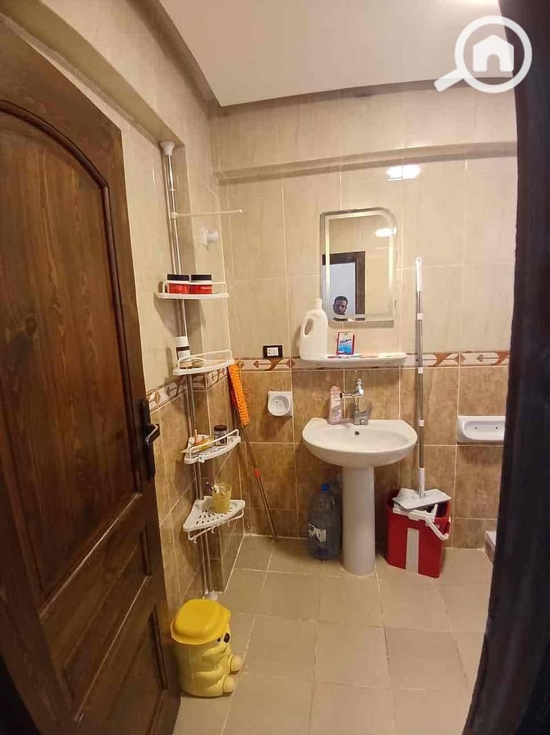 18 54011003-879e-4417-9335-30c48ee4fe40. jpg