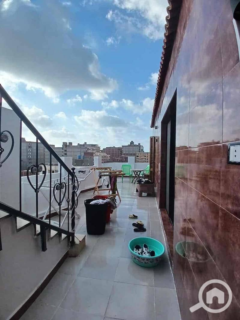 21 e9fc9f3b-954f-48bc-b626-fca94f1cab64. jpg