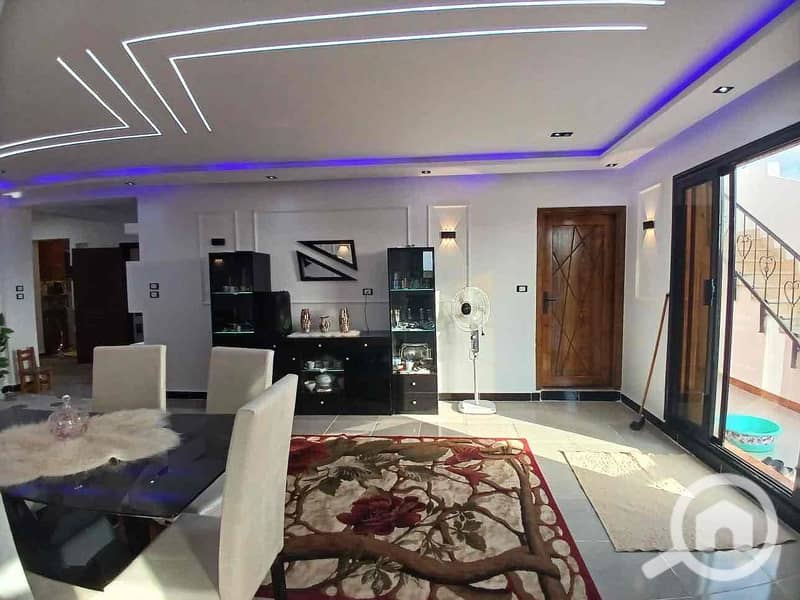 31 c7002ff3-cce0-4200-90f6-a578789a886d. jpg