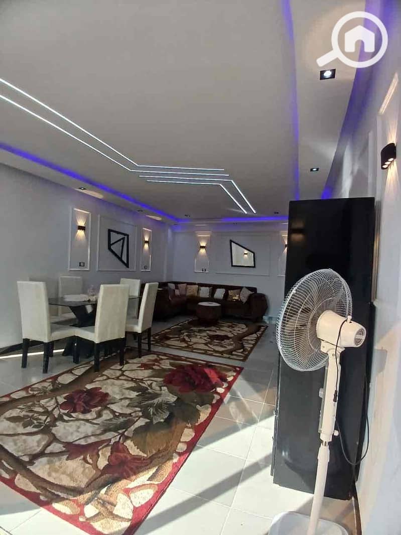 33 d16d1094-3c4b-44ab-89a2-e8e2e95fce1c. jpg