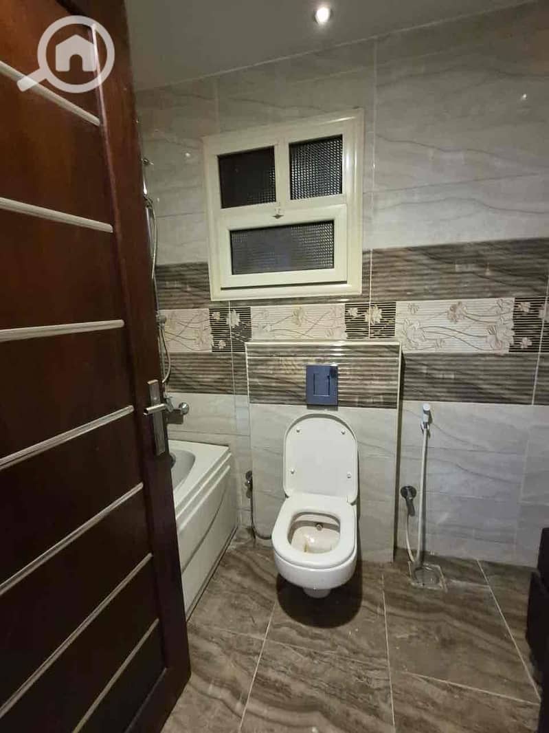 11 a124eb26-7539-45cf-ac4a-7036aa10d62f. jpg