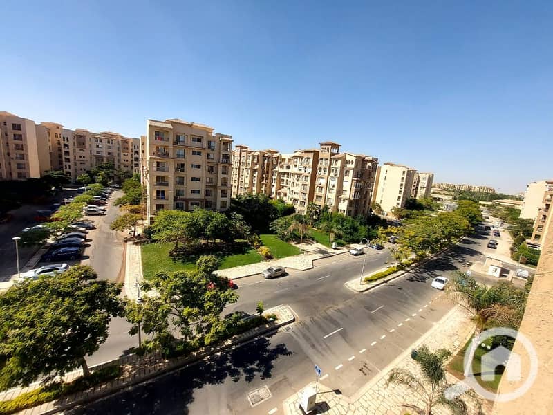 6 41d4abdb-6e16-4bec-a9fc-62817be51fd6. jpeg