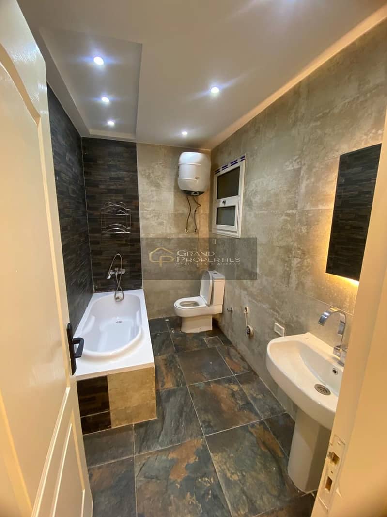 7 e247cd76-e79e-4f60-9b2c-1393cd573c29. jpg